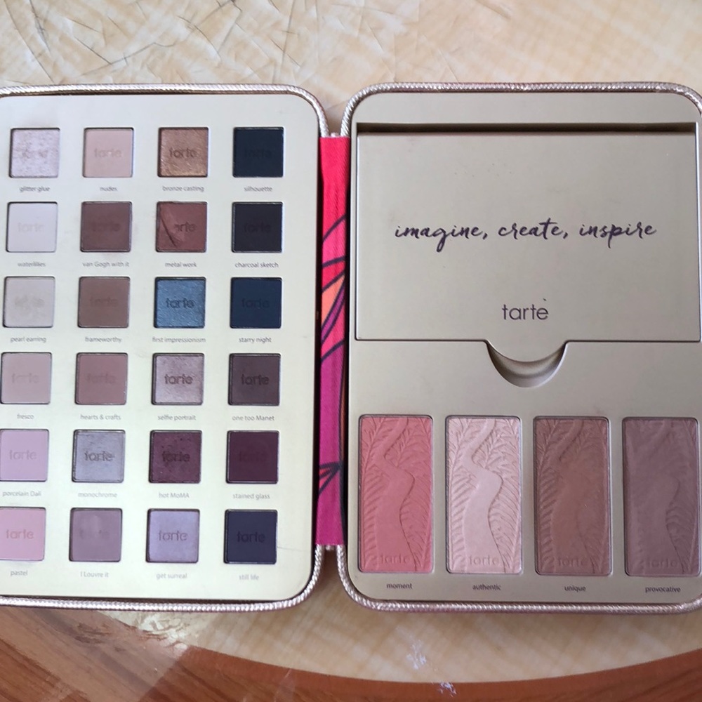 Tarte eyeshadow 24 color